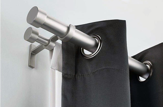 Fixer une tringle, une hotte...